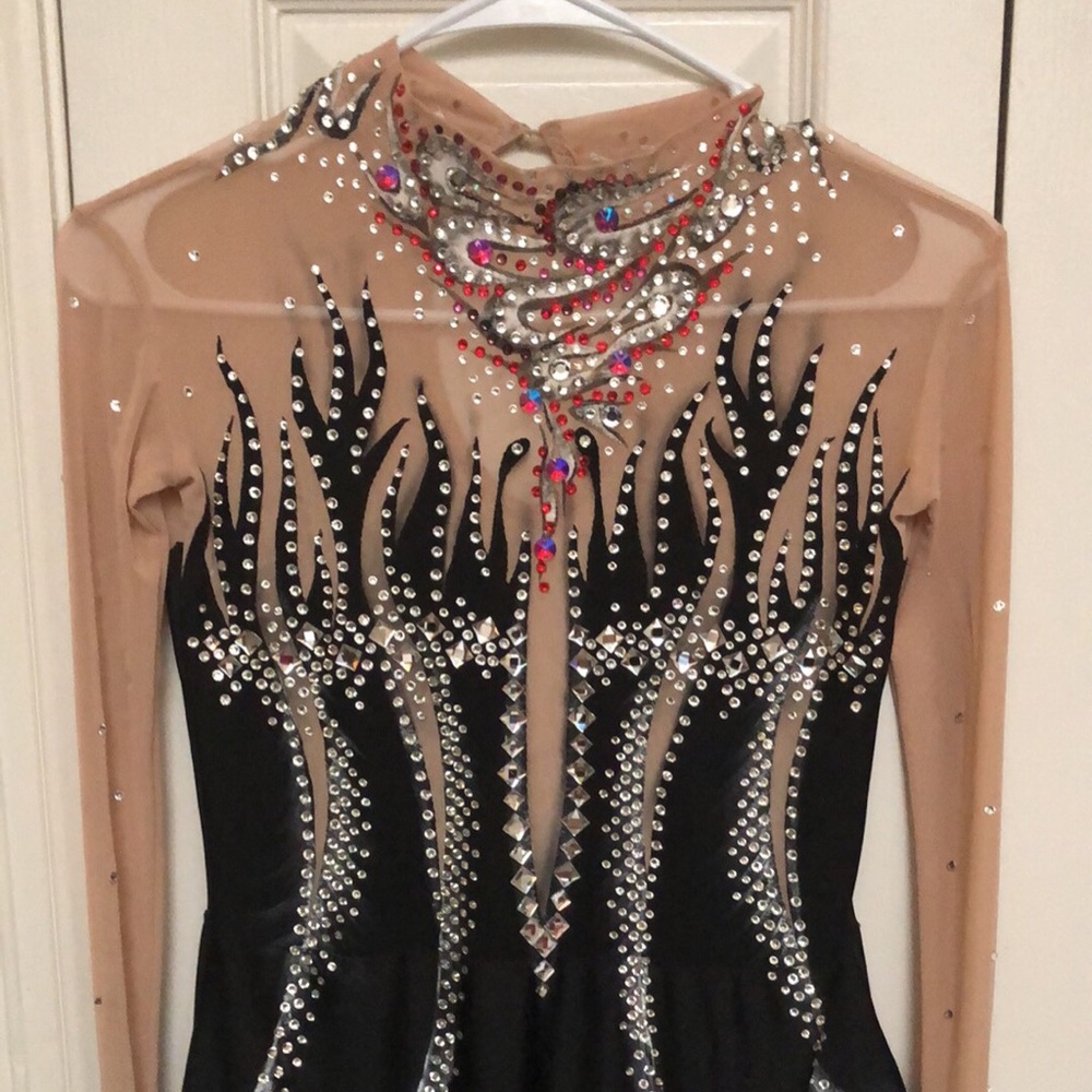 NWOT Gorgeous black and red circus/dance costume